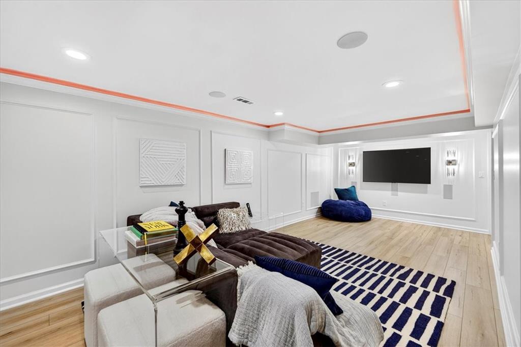 1236 W 57th Street