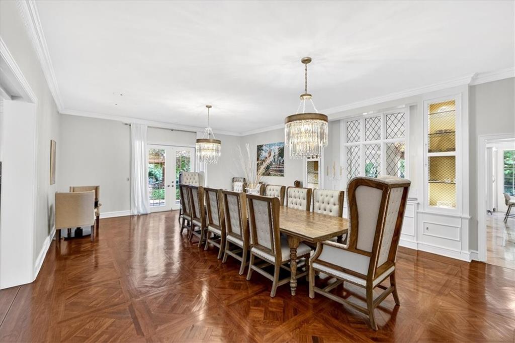 1236 W 57th Street
