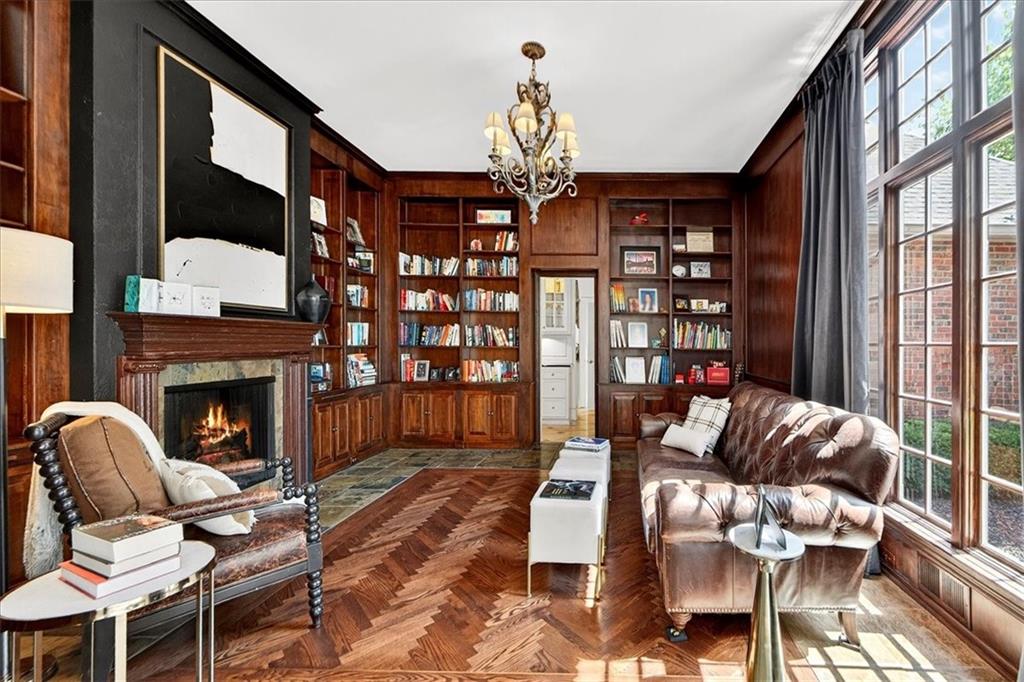 1236 W 57th Street