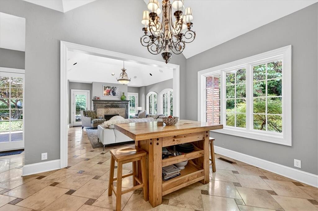 1236 W 57th Street