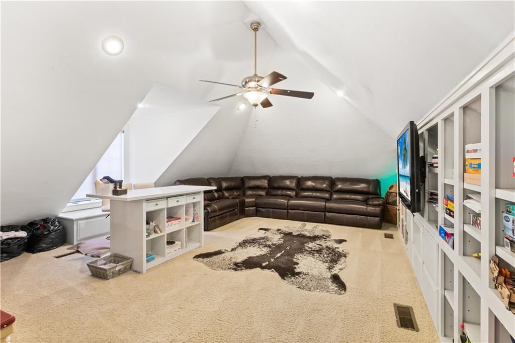1236 W 57th Street