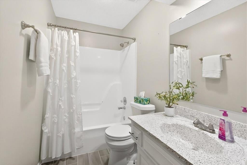 968 E Cavendish Trail