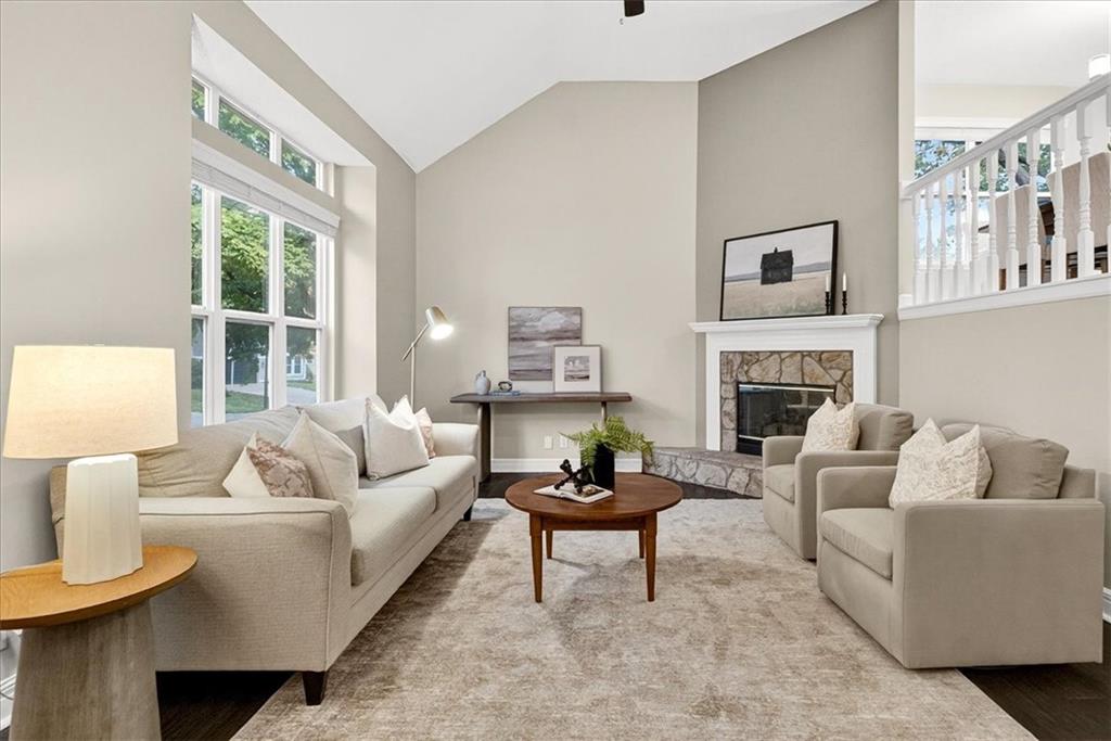 968 E Cavendish Trail