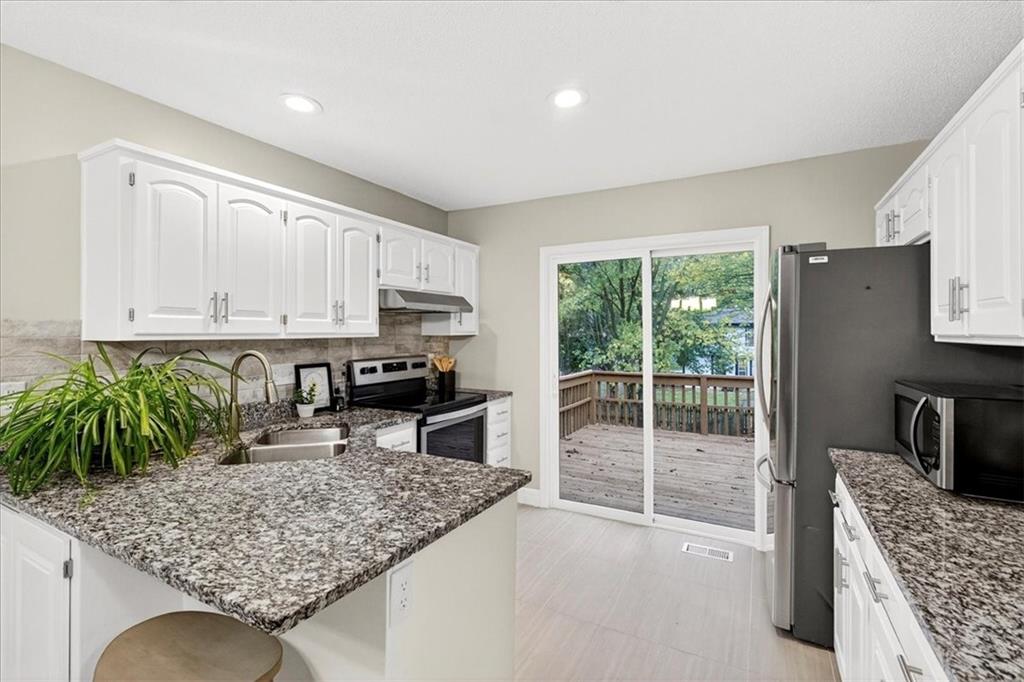 968 E Cavendish Trail