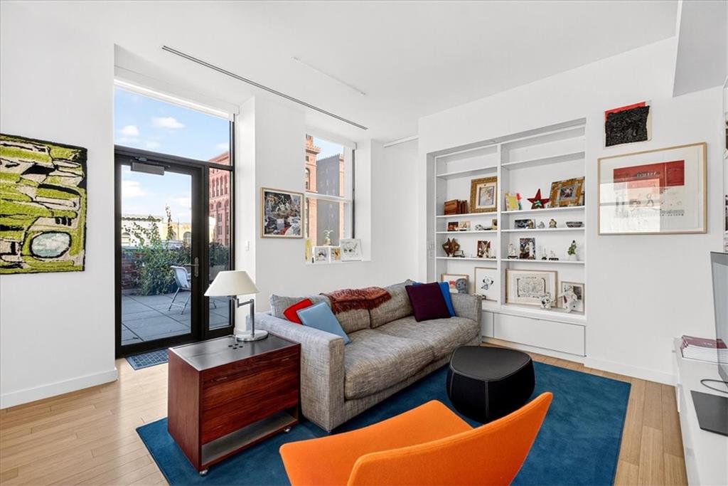 912 Baltimore Avenue Unit: 401/402