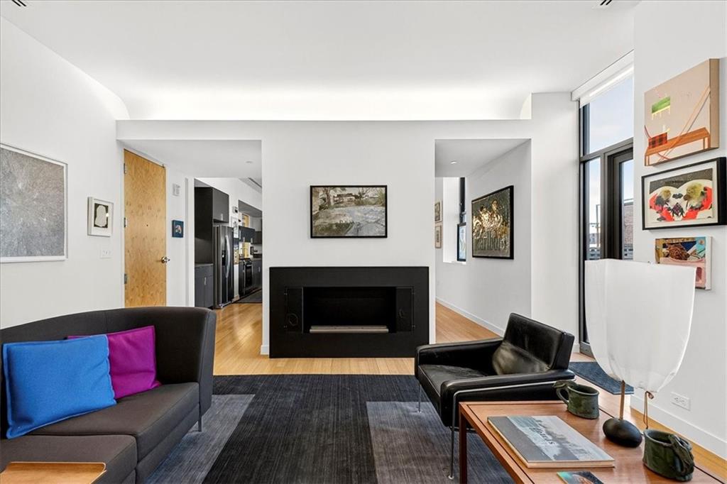 912 Baltimore Avenue Unit: 401/402