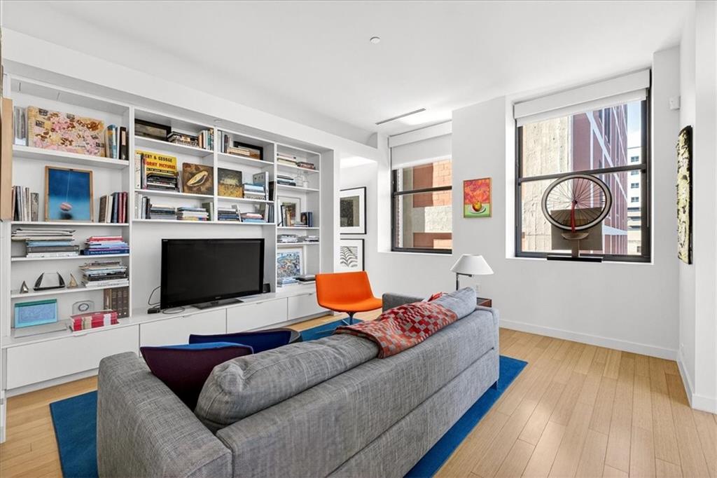 912 Baltimore Avenue Unit: 401/402