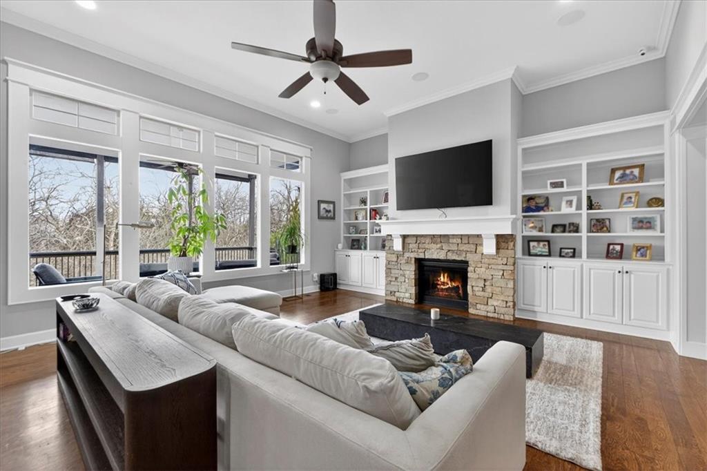 5112 W 142nd Terrace