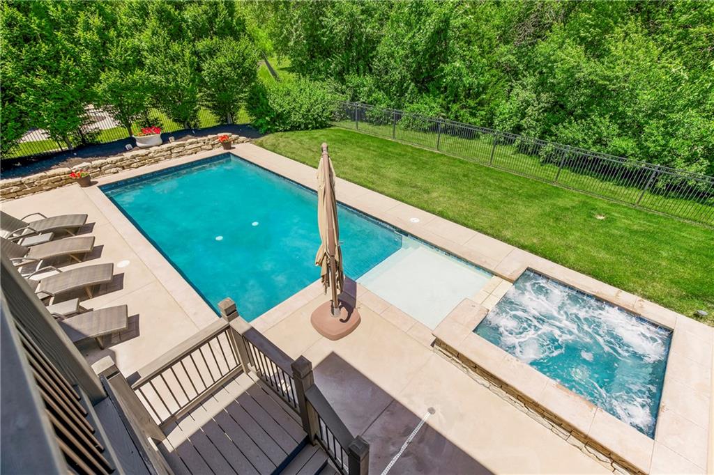 5112 W 142nd Terrace