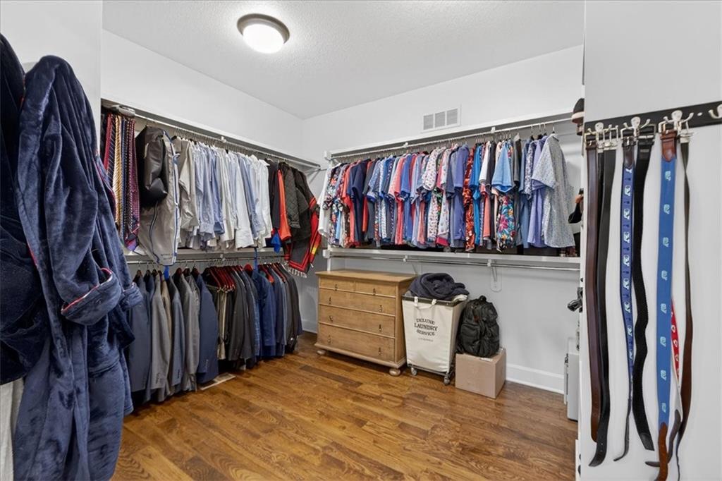 5112 W 142nd Terrace