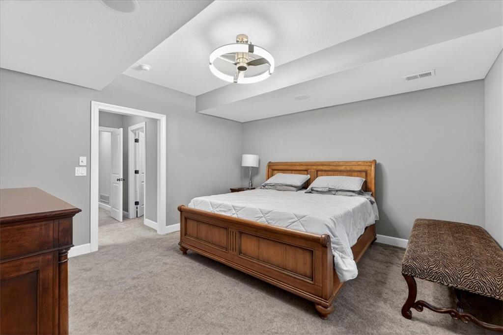 5112 W 142nd Terrace