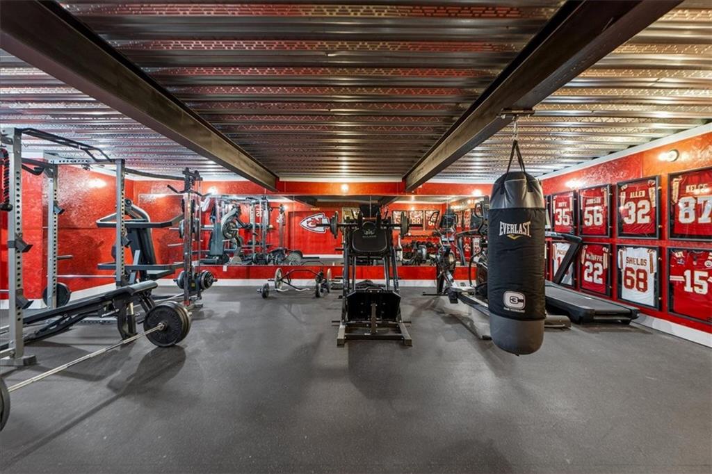 5112 W 142nd Terrace