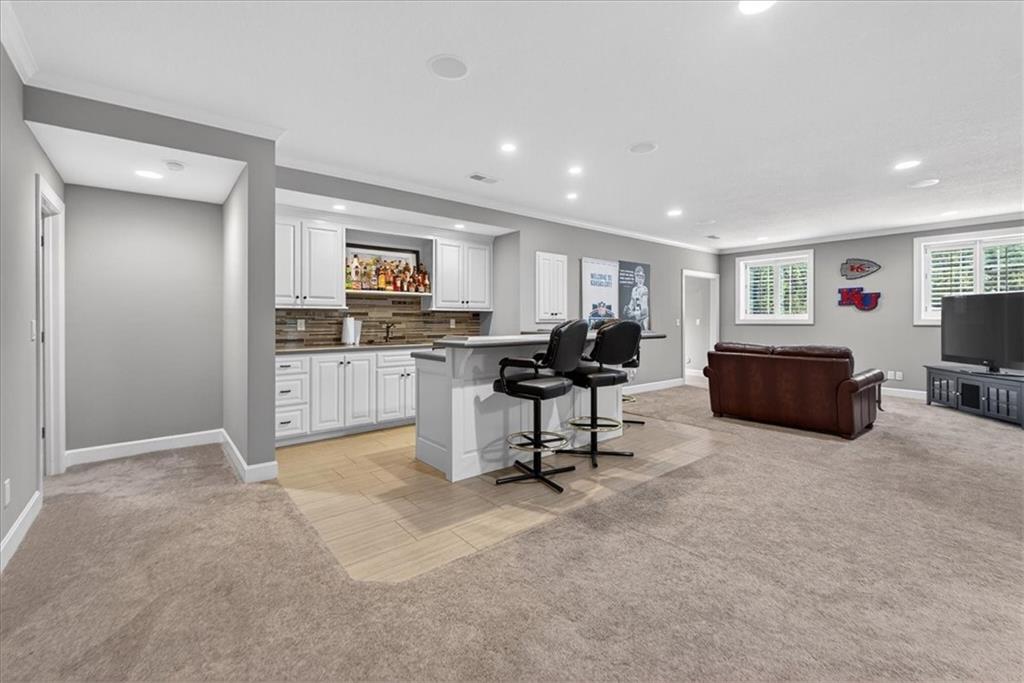 5112 W 142nd Terrace