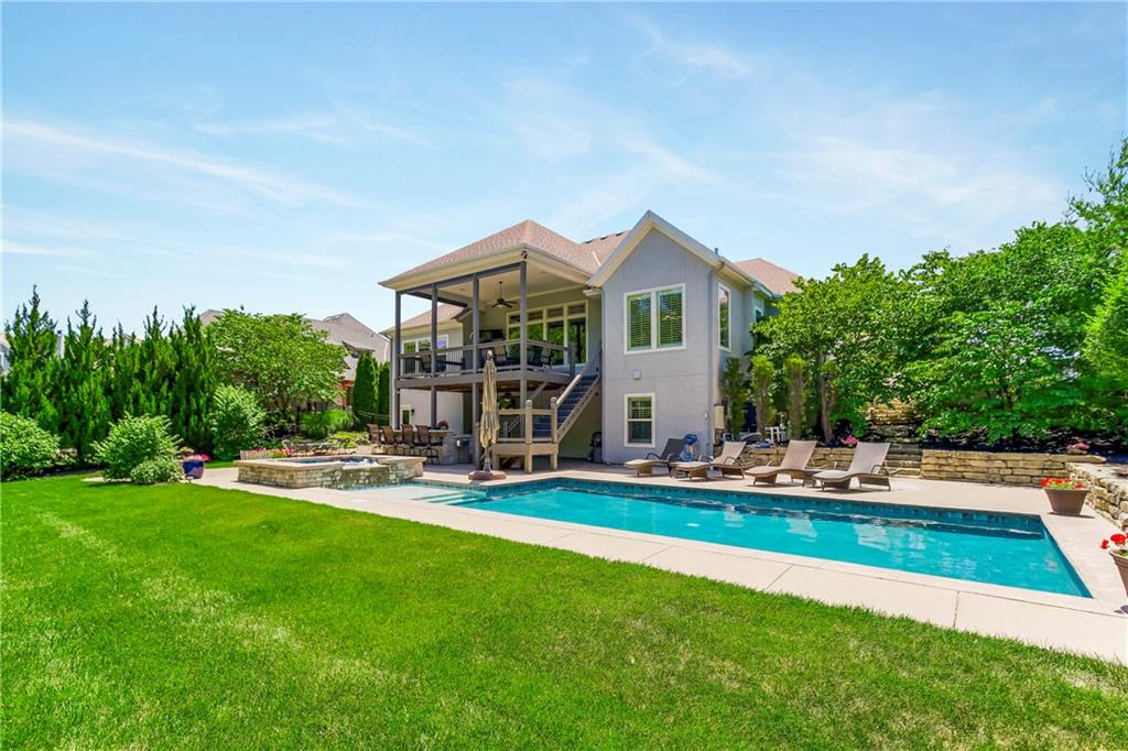 5112 W 142nd Terrace