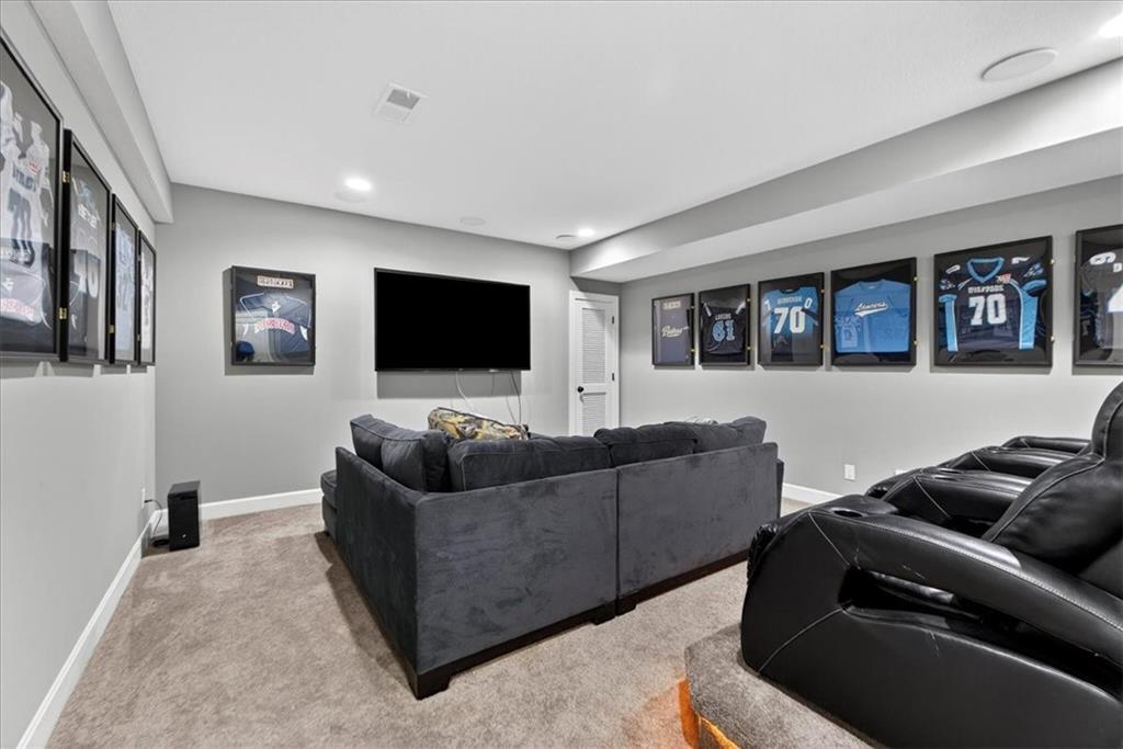 5112 W 142nd Terrace