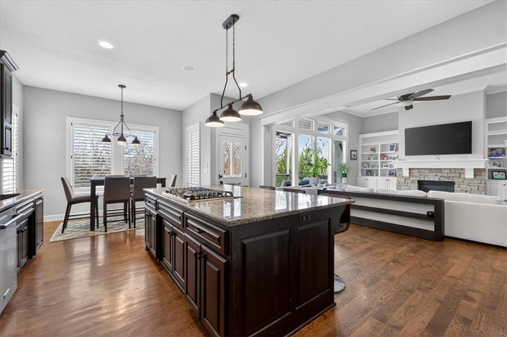 5112 W 142nd Terrace