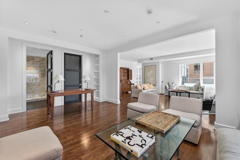 4950 CENTRAL Street Unit: 405