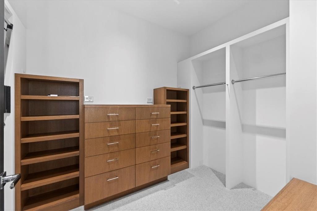 4950 CENTRAL Street Unit: 405