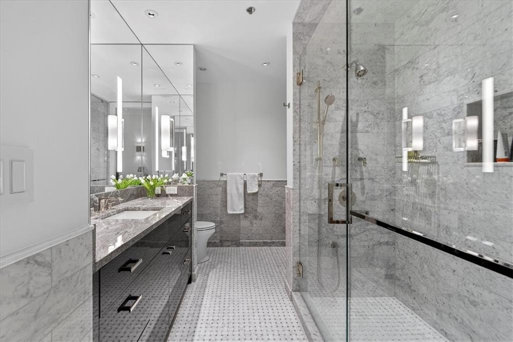 4950 CENTRAL Street Unit: 405