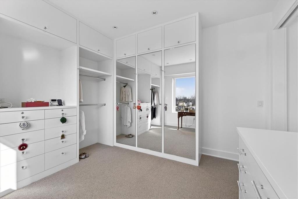 4950 CENTRAL Street Unit: 405