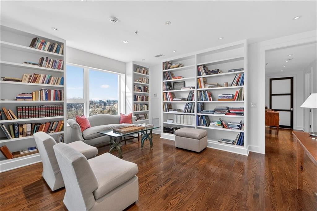 4950 CENTRAL Street Unit: 405