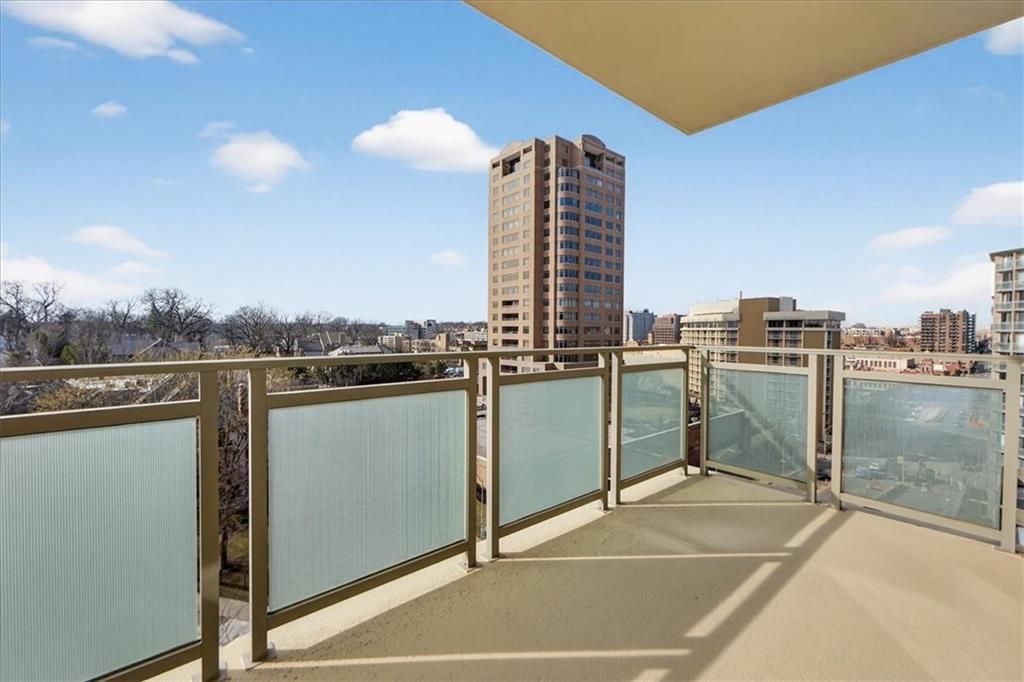 4950 CENTRAL Street Unit: 405