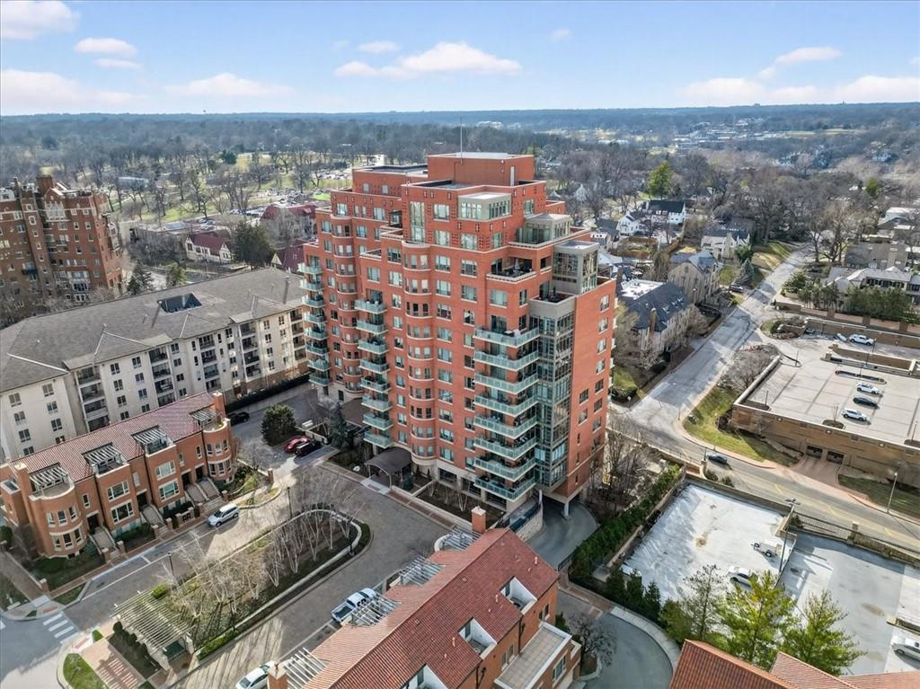 4950 CENTRAL Street Unit: 405