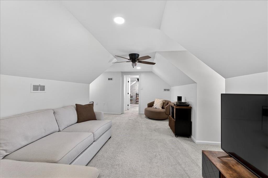 6014 W 68th Street