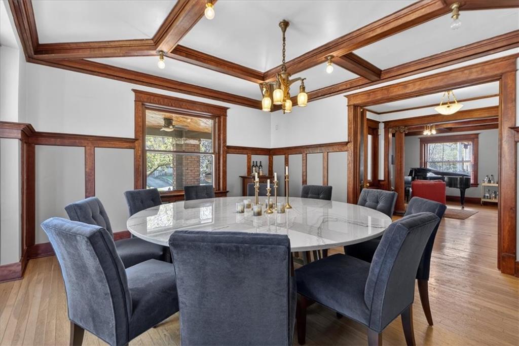 3666 Belleview Avenue