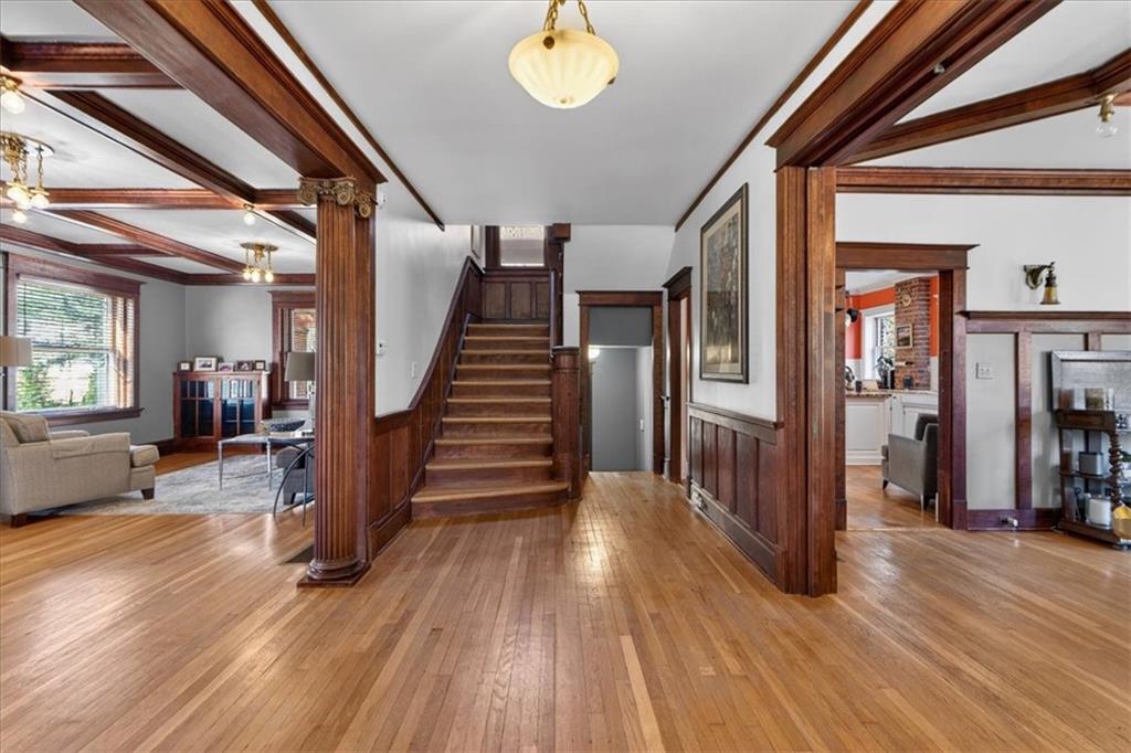 3666 Belleview Avenue