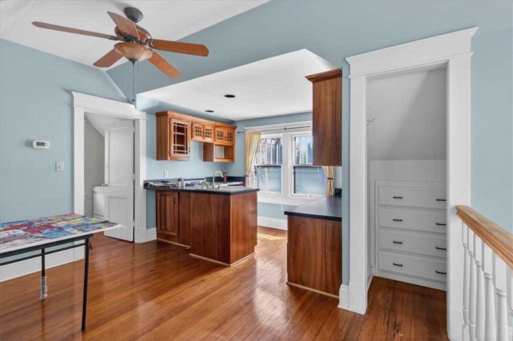 3666 Belleview Avenue