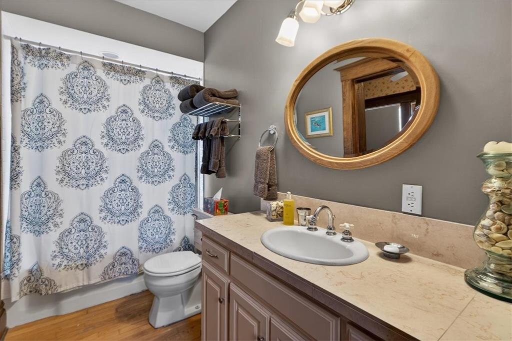 3666 Belleview Avenue