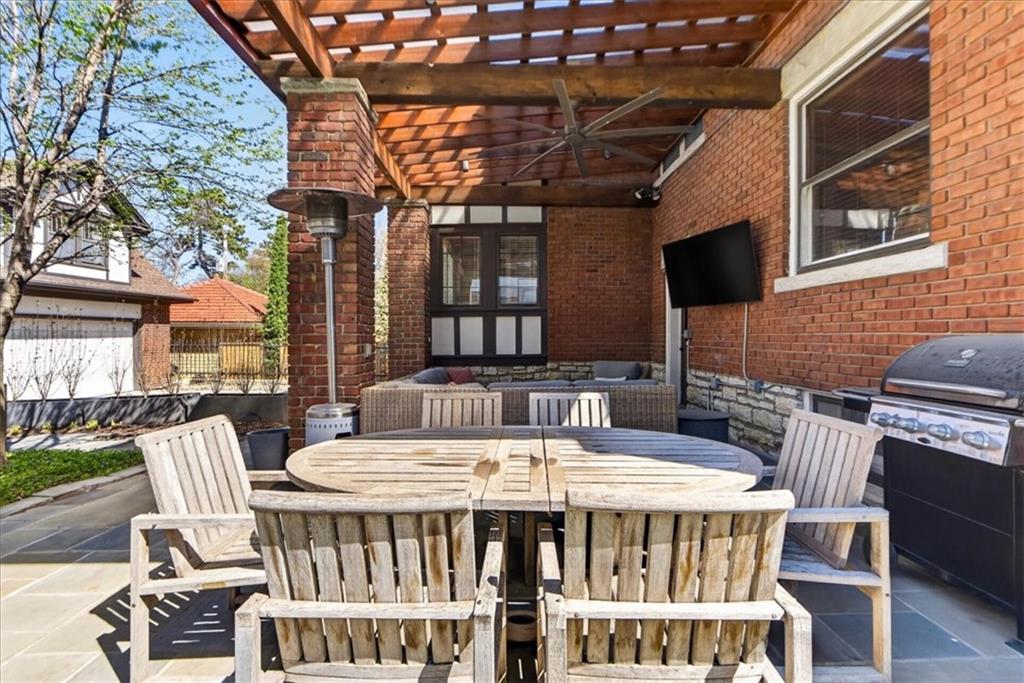 3666 Belleview Avenue