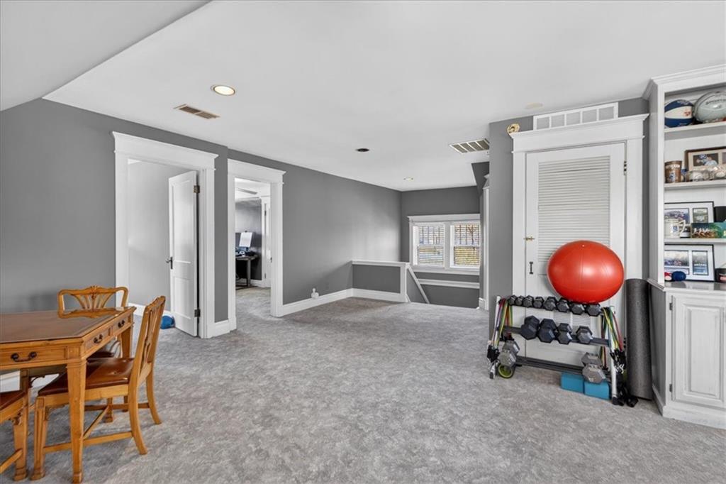 3666 Belleview Avenue