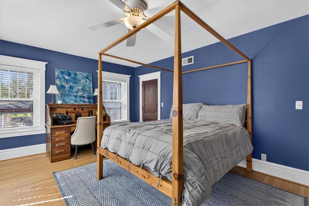 3666 Belleview Avenue