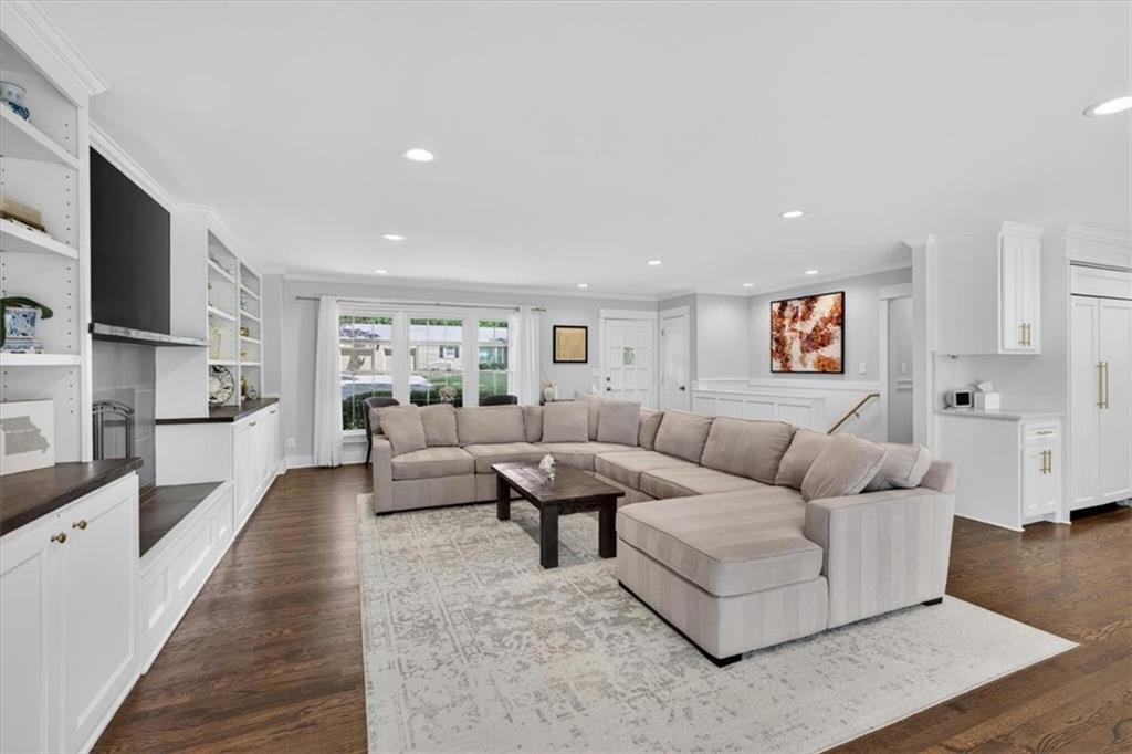 8332 Overbrook Road