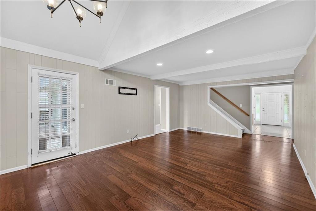 8995 Rosewood Drive
