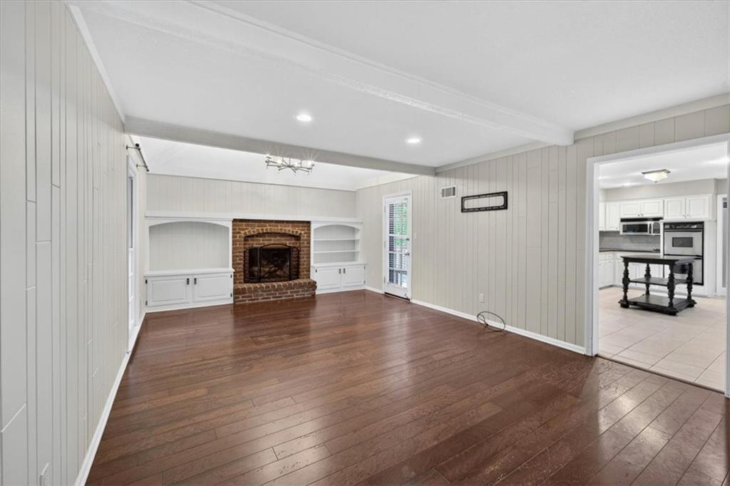 8995 Rosewood Drive