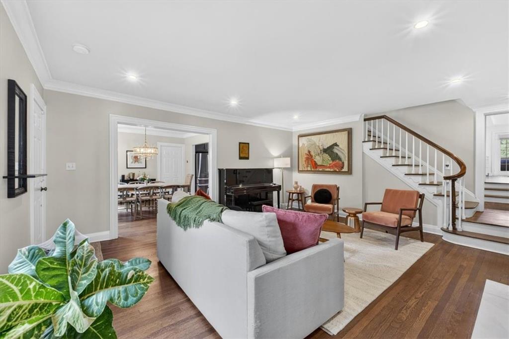 422 E 55th Street