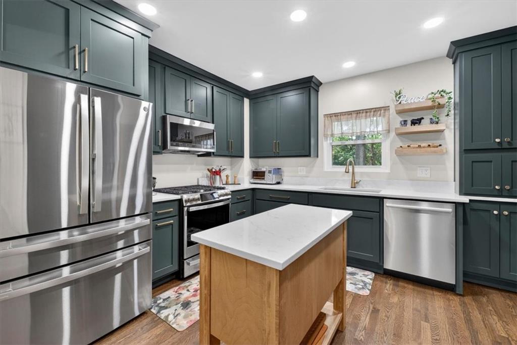 422 E 55th Street