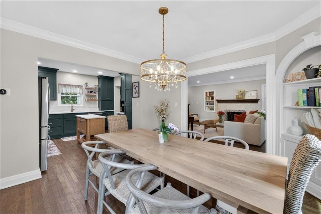 422 E 55th Street