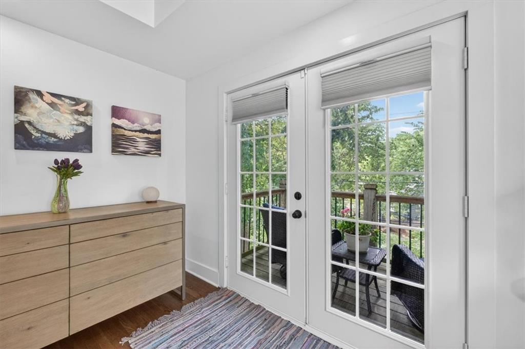422 E 55th Street