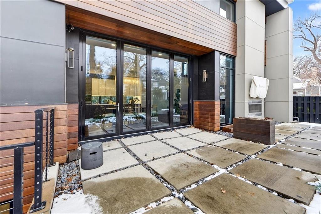 3906 W 69th Street
