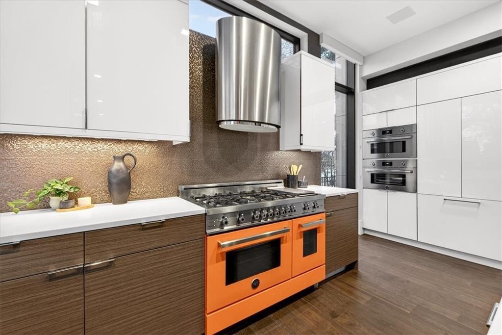3906 W 69th Street
