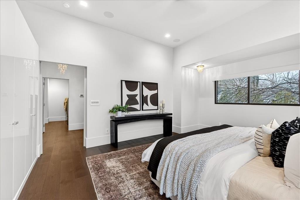 3906 W 69th Street