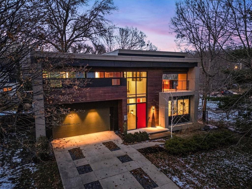 3906 W 69th Street