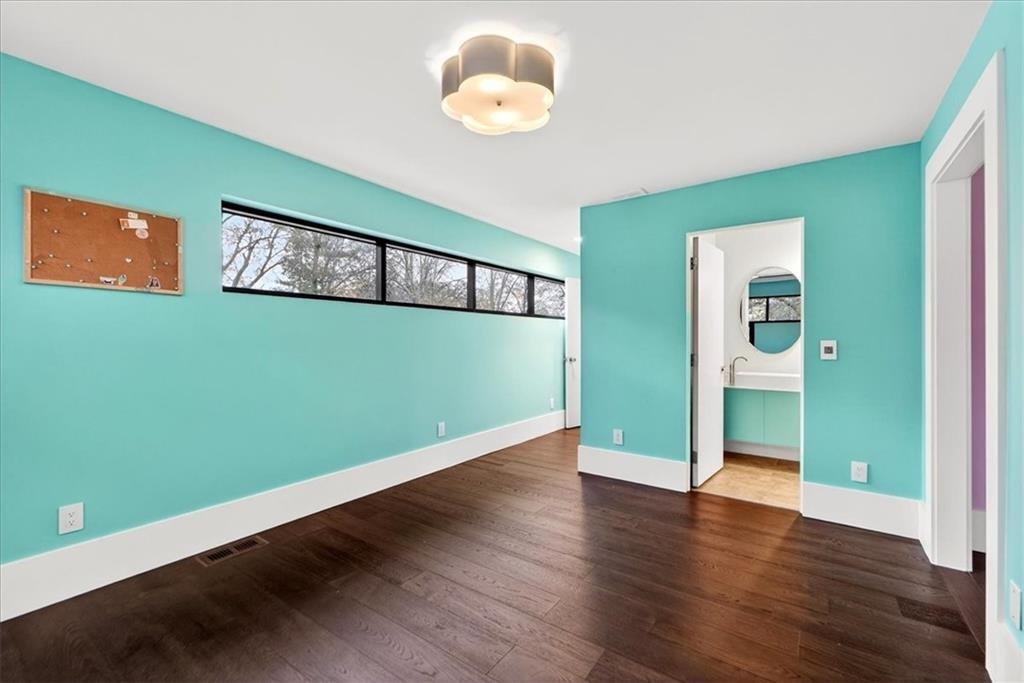 3906 W 69th Street