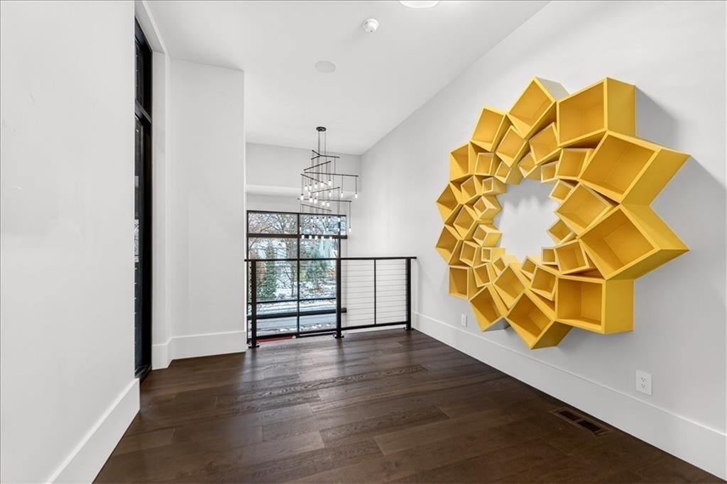 3906 W 69th Street