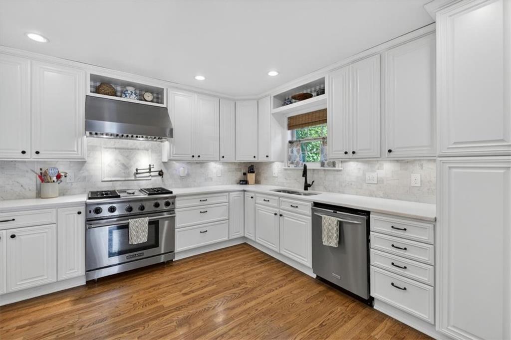 414 W 68th Terrace