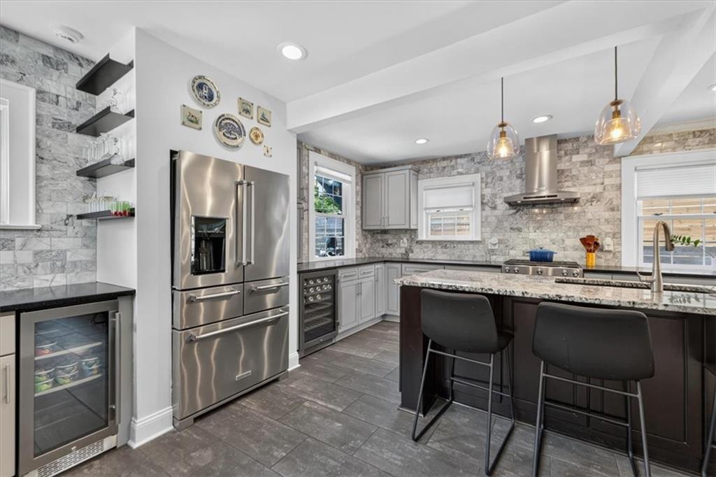 31 W Winthrope Road